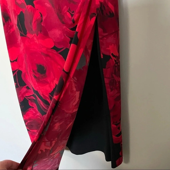 Connected Apparel Black  and Red Rose Floral Short Sleeve Dress Sz 6 - Picture 7 of 16
